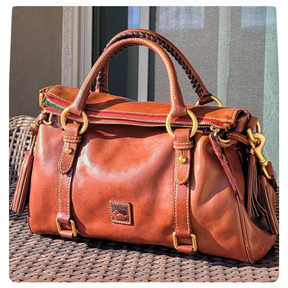Dooney & Bourke : The Italian Florentine Leather S